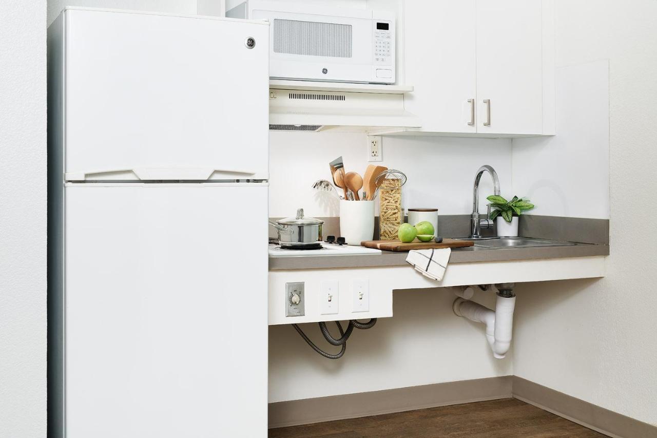Intown Suites Extended Stay Dallas Tx - Норт-Ричленд-Хиллс Экстерьер фото